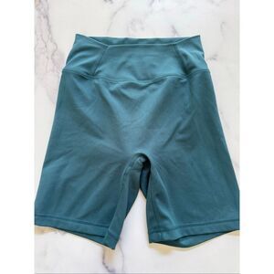 Oneractive women’s M cross biker shorts timeless emerald green high rise